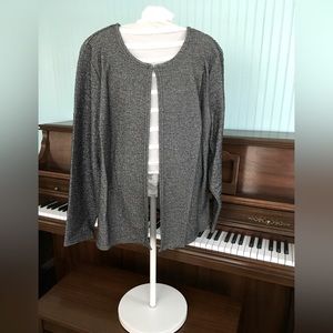 Dress jacket with clasp